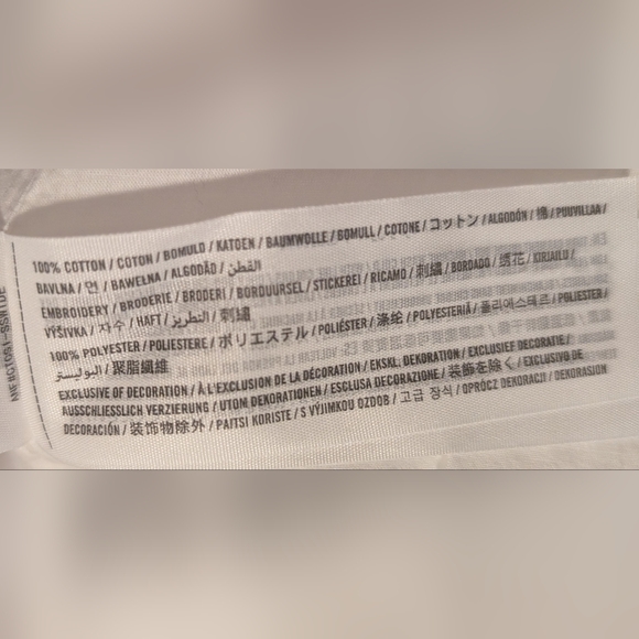 Abercrombie and Fitch Off The Shoulder Top - Picture 3 of 4